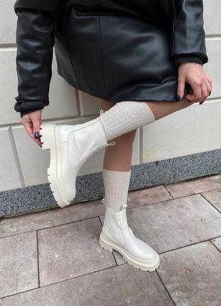 Теплые ботинки челси на резинке,сапоги молочные кожаные женские зимние (зима 2022-2023) для женщин,удобные,комфортные,стильные3 фото