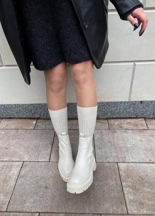 Теплые ботинки челси на резинке,сапоги молочные кожаные женские зимние (зима 2022-2023) для женщин,удобные,комфортные,стильные5 фото