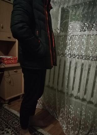 Зимня чоловіча куртка