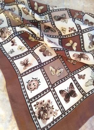 Маленький шёлковый платочек с бабочками4 фото