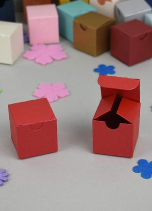 Коробочка 3,5х3,5х3,5 см, яскраво-червона (jupiter), з дизайнерського картону3 фото