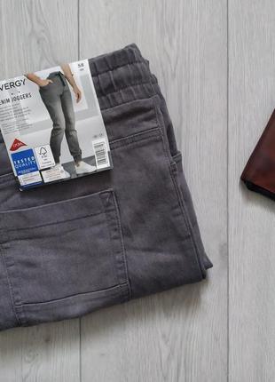 Чоловічі демісезонні джинси джогери великий розмір