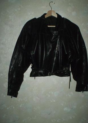 Жіноча шкіряна куртка  косуха, s 44р. чорна