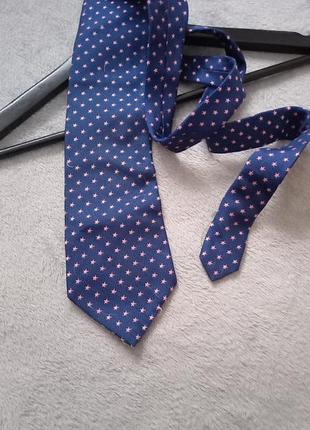 Галстук со звёздами