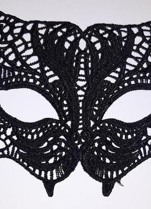 Черная ажурная, кружевная маска на глаза. маска на лицо для карнавалов, вечеринок , хеллоуина и фотосессий.