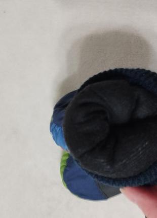 Теплі зимові непромокаючі рукавиці для хлопчика4 фото
