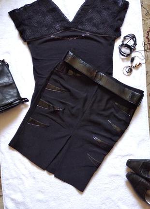 Классическая черная юбка миди