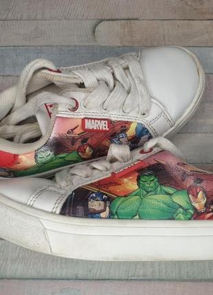 Кроссовки marvel