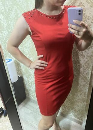 Вечернее красное платье5 фото