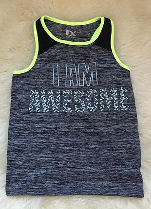 Красивая плотная спортивная майка 122