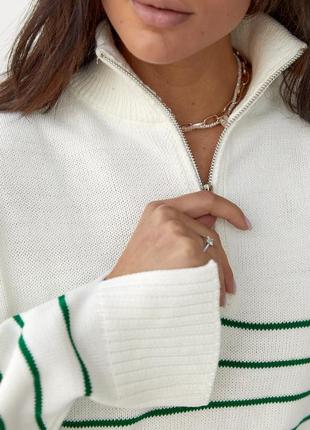 В'язаний светр у смужку з подовженою спинкою — зелений колір, l (є розміри) s4 фото