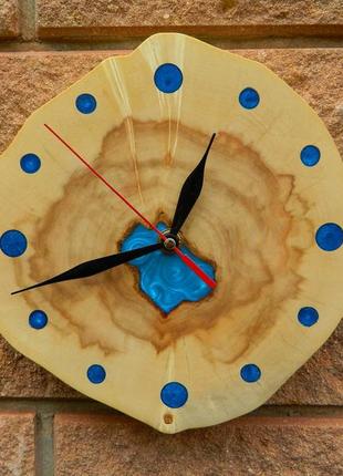 Настінний годинник