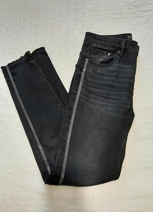 Жіночі вузькі джинси1 фото