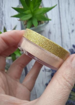 Рассыпчатый хайлайтер lovely glow wow loose highlighter тон gold4 фото