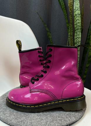 Оригінальні черевики dr. martens 1460 w patent leather5 фото