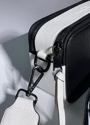 Женская черно-белая сумка через плечо marc jacobs 🆕маленька сумка кросс боди7 фото