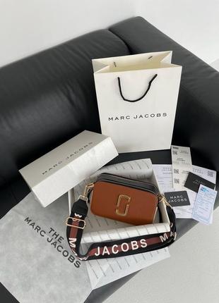 Женская  коричневая сумка через плечо marc jacobs 🆕маленька сумка кросс боди5 фото