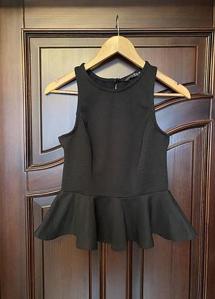 Блуза з баскою