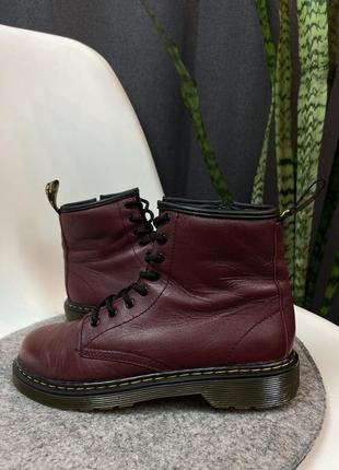 Оригінальні черевики dr martens burgundy 1460 8 eye boots8 фото