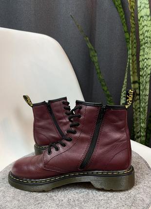 Оригінальні черевики dr martens burgundy 1460 8 eye boots9 фото