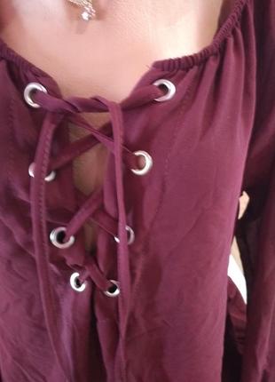 Стильная блузка шнуровка на груди,не светится внутри вискоза.2 фото