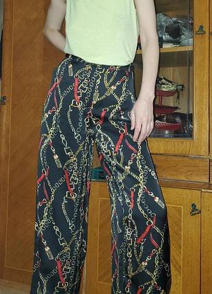 Летние широкие брюки палаццо bodyflirt принт в стиле hermes цепи