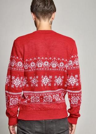 Новогодний вязаный свитер с оленями2 фото