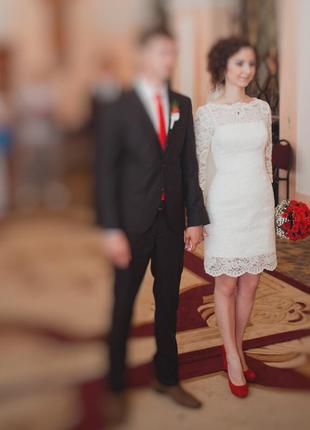 Весільне плаття коротке