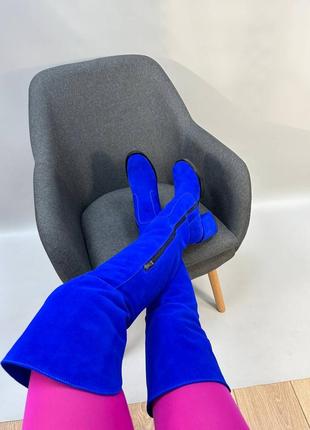 Жіночі ботфорти з натуральної замші колір синій електрик на невеликому каблуці3 фото