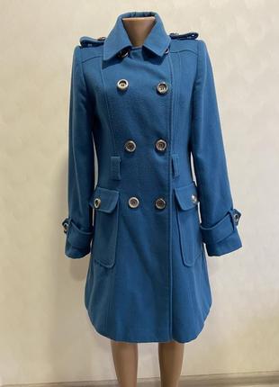 Жіноче пальто в ідеальному стані