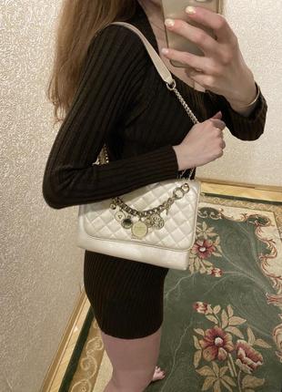 Сумка guess оригінал ! бежева .в ідеальному стані.