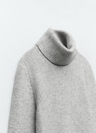 Трикотажний светр zara із піднятим коміром4 фото