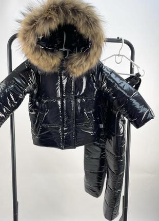 Зимовий костюм до -30 морозу на флісі з єнотом чорний лак монклер тканина