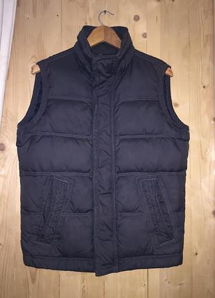 Мужская пуховая жилетка