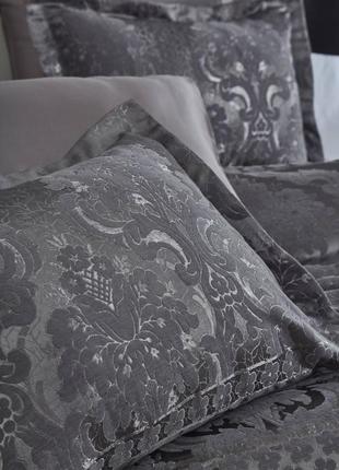 Покрывало жаккард с наволочками евро
різні кольори