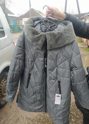 Зимова куртка з хутром мутона