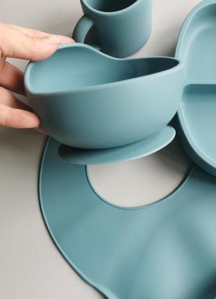 Набір комплект дитячого силіконового посуду слюнявчик, тарілочка на присосці чашка4 фото