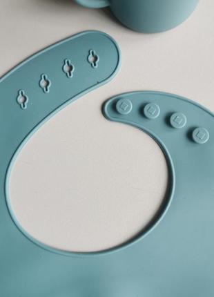 Набір комплект дитячого силіконового посуду слюнявчик, тарілочка на присосці чашка3 фото
