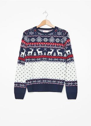 Новогодний свитер с оленями