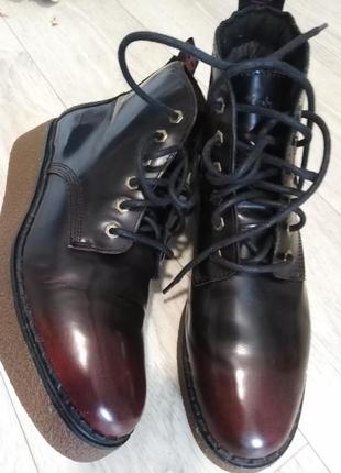 Шкіра ботинки