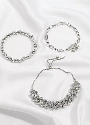 Набор браслетов три штуки