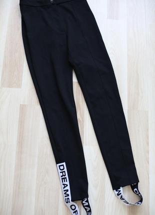 Чорні еластичні штани з високою посадкою легінси з блискавкою брюки з штрипками лосіни h&m брюки чорні3 фото