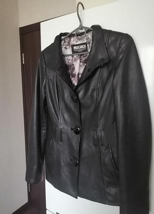 Куртка кожаная. пиджак кожаный. размер 44.