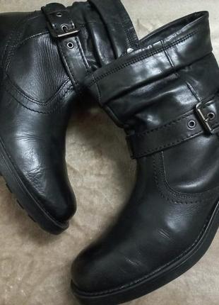 Сапоги ботинки фирменные  кожа жен.41р.clarks индии3 фото