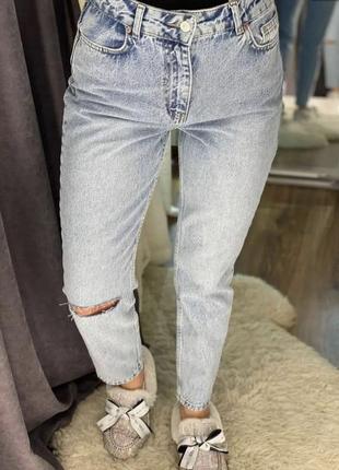 Джинси bershka mom