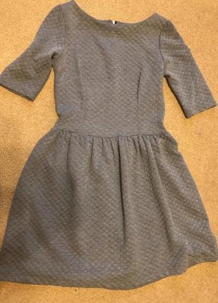 Серое тёплое зимнее платье