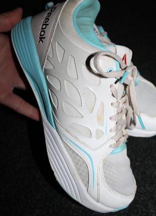 37 разм. кроссовки reebok. длина по внутренней стельке - 23,5 см. замер от края и до края, ширина по