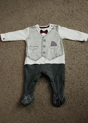 Чоловічок,костюм на свято ,на виписку