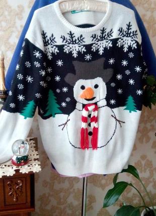 Шикарный свитер зимний со снеговиком