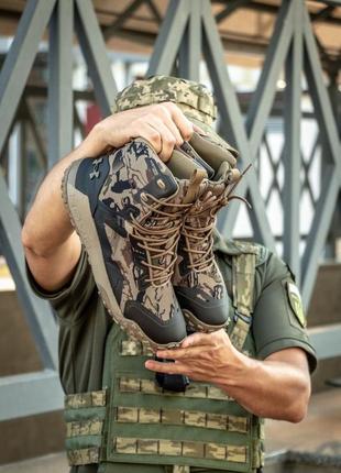 Такатичні кросівки чоловічі under armour6 фото